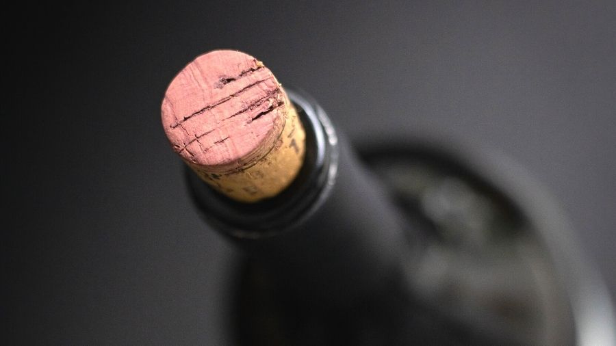 Weinfehler Korkton: Daran erkennst du, ob ein Wein korkt