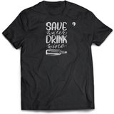Neun Weine Zubehör T-Shirt Save Water